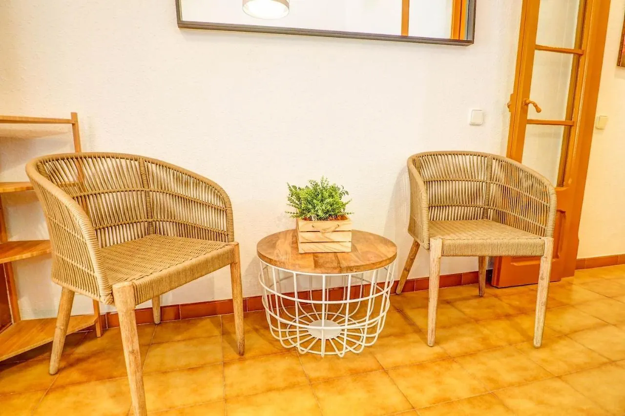 Charming Patio By Hello Homes سيدجيس شقة