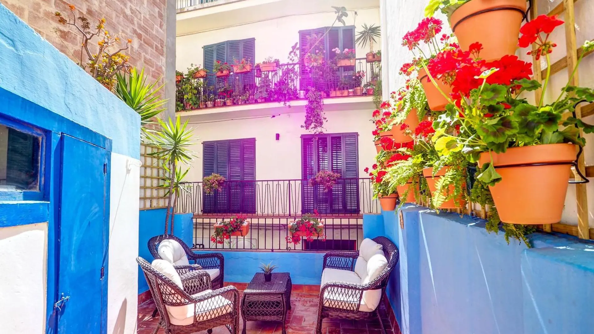 Charming Patio By Hello Homes سيدجيس شقة